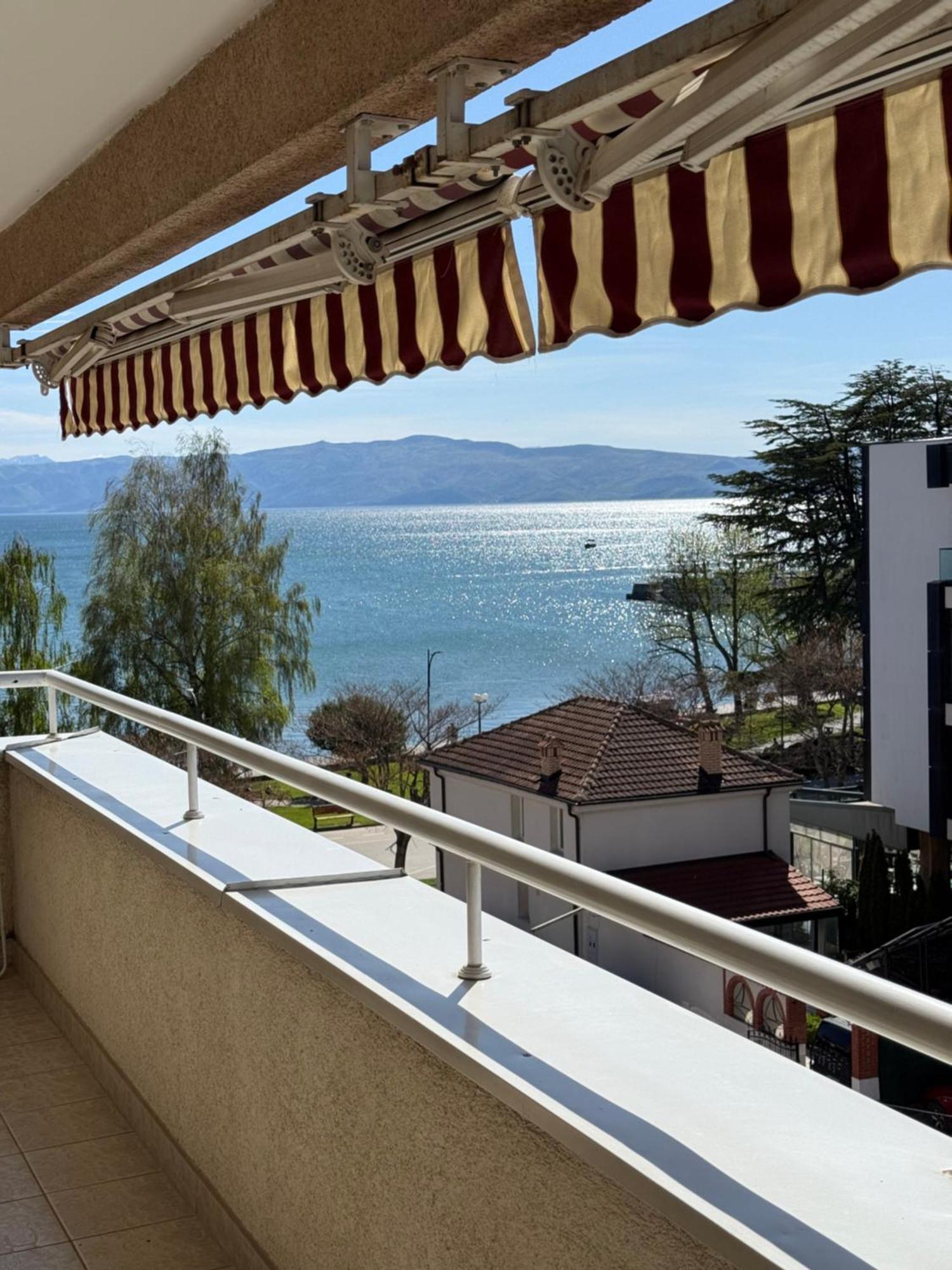 Exclusive Apartments With Lake View Ohrid Extérieur photo